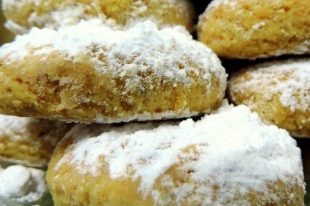 Eid al-fitr sweet biscuits